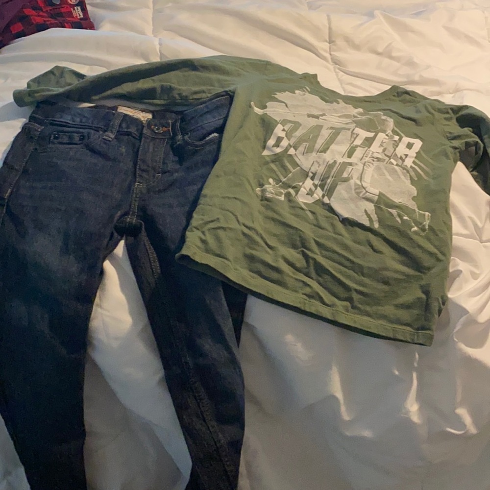 Boy shirts & pants, size 6/7, multiple pieces